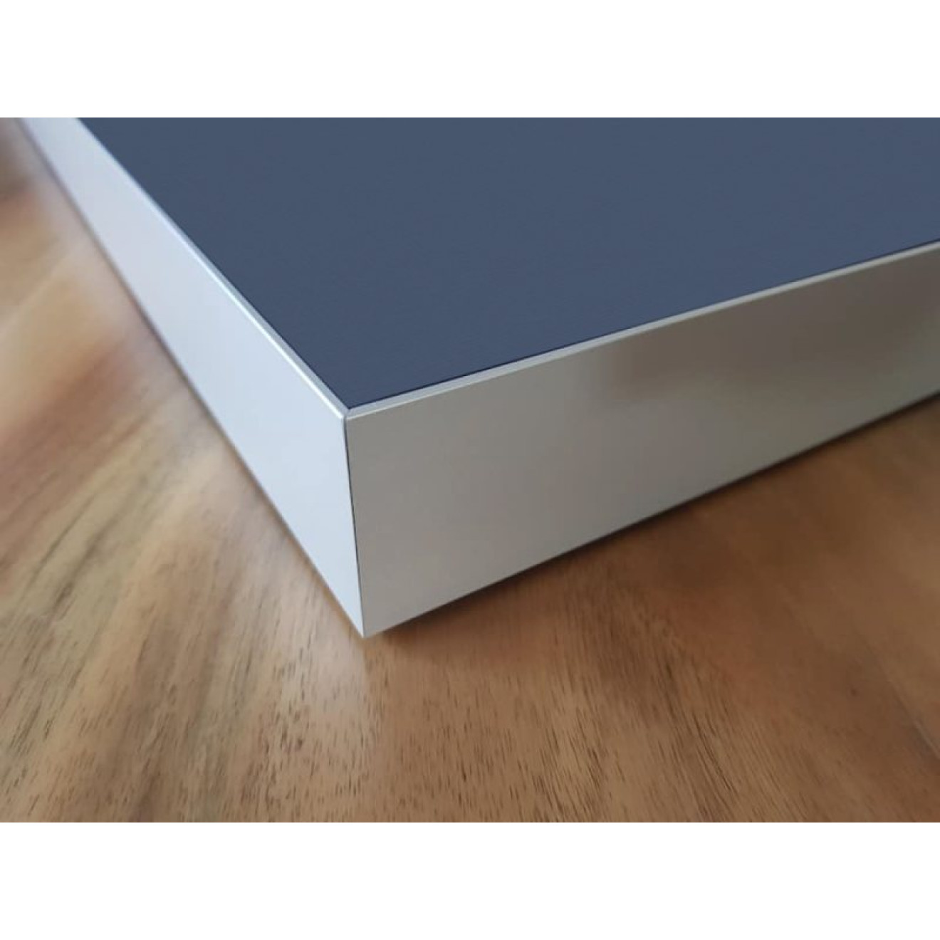 Akustikbild Unifarben mit hochwertigem ©Camira YS004
