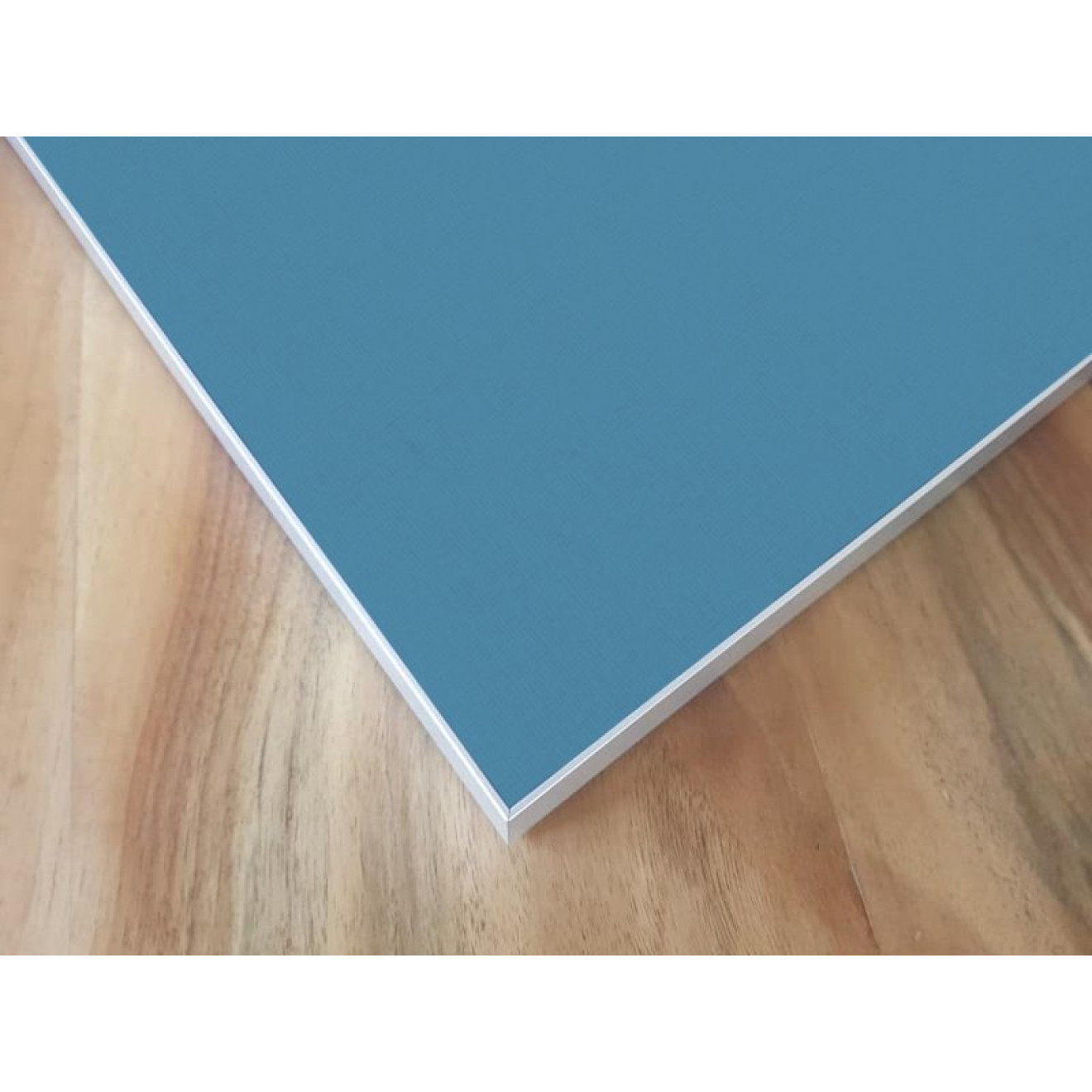 Akustikbild Unifarben mit hochwertigem ©Camira YS073