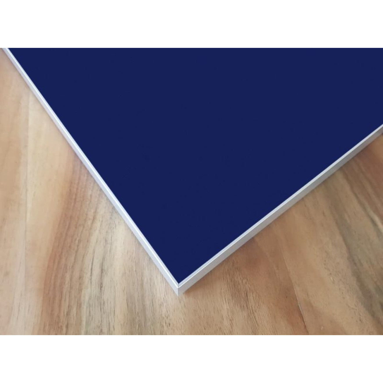 Akustikbild Unifarben mit hochwertigem ©Camira YS100