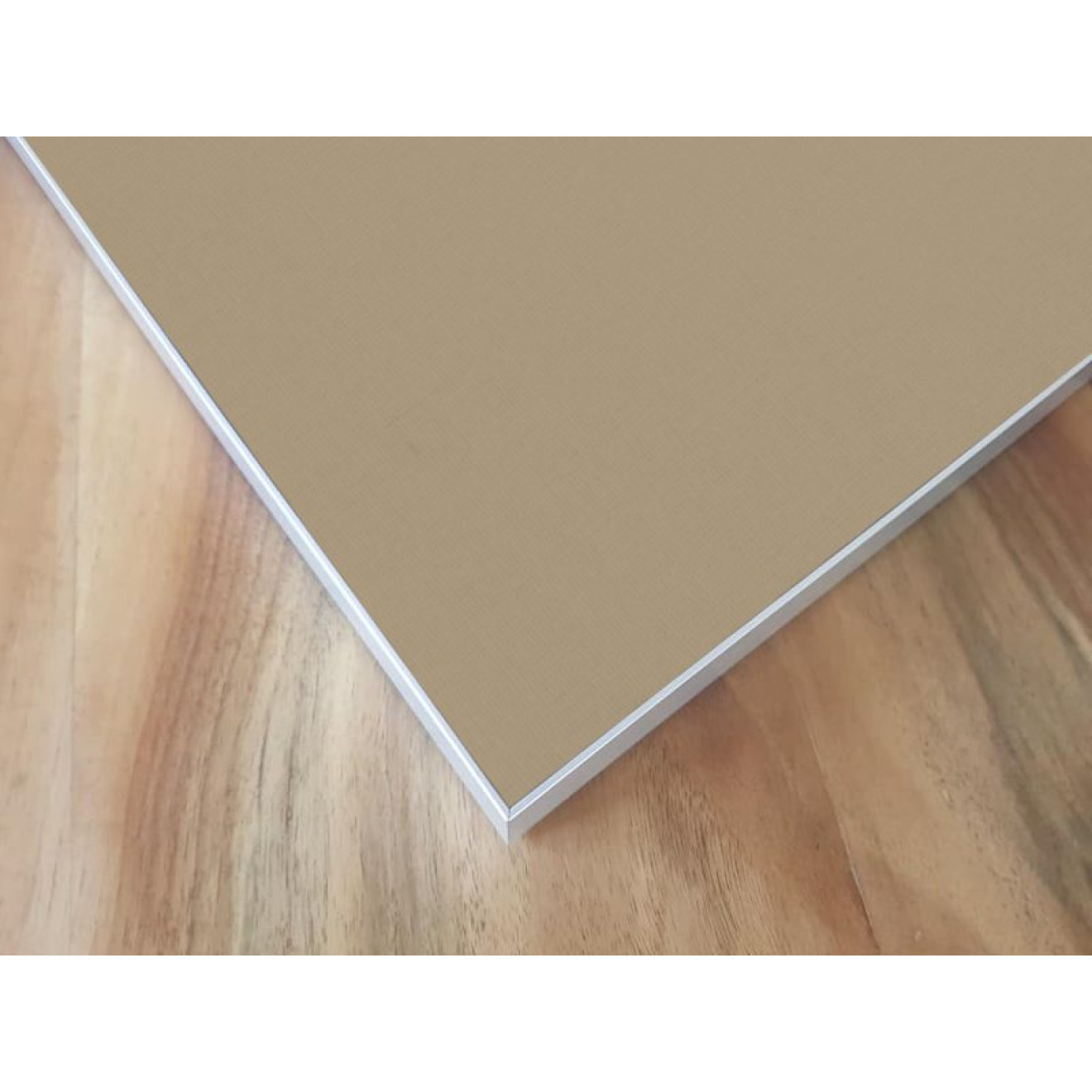 Akustikbild Unifarben mit hochwertigem ©Camira YS108