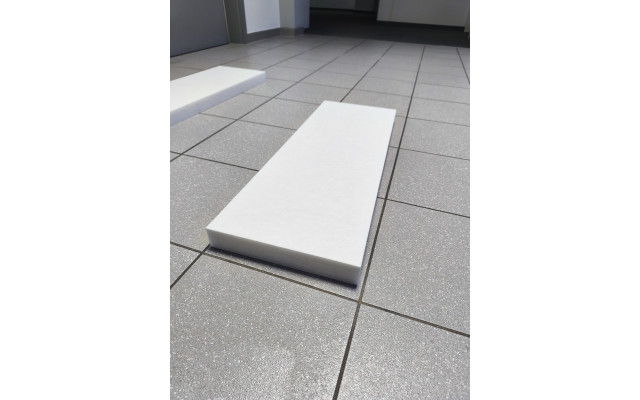 Sonderangebot PET-VLIES Akustikabsorber 86cm x 30cm x 5cm, weiße Vliesoberfläche