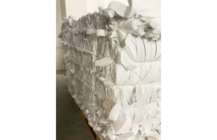 Restblock aus Basotect® Reststücken, gepresst 150cm x 80cm x 100cm, ca. 150Kg